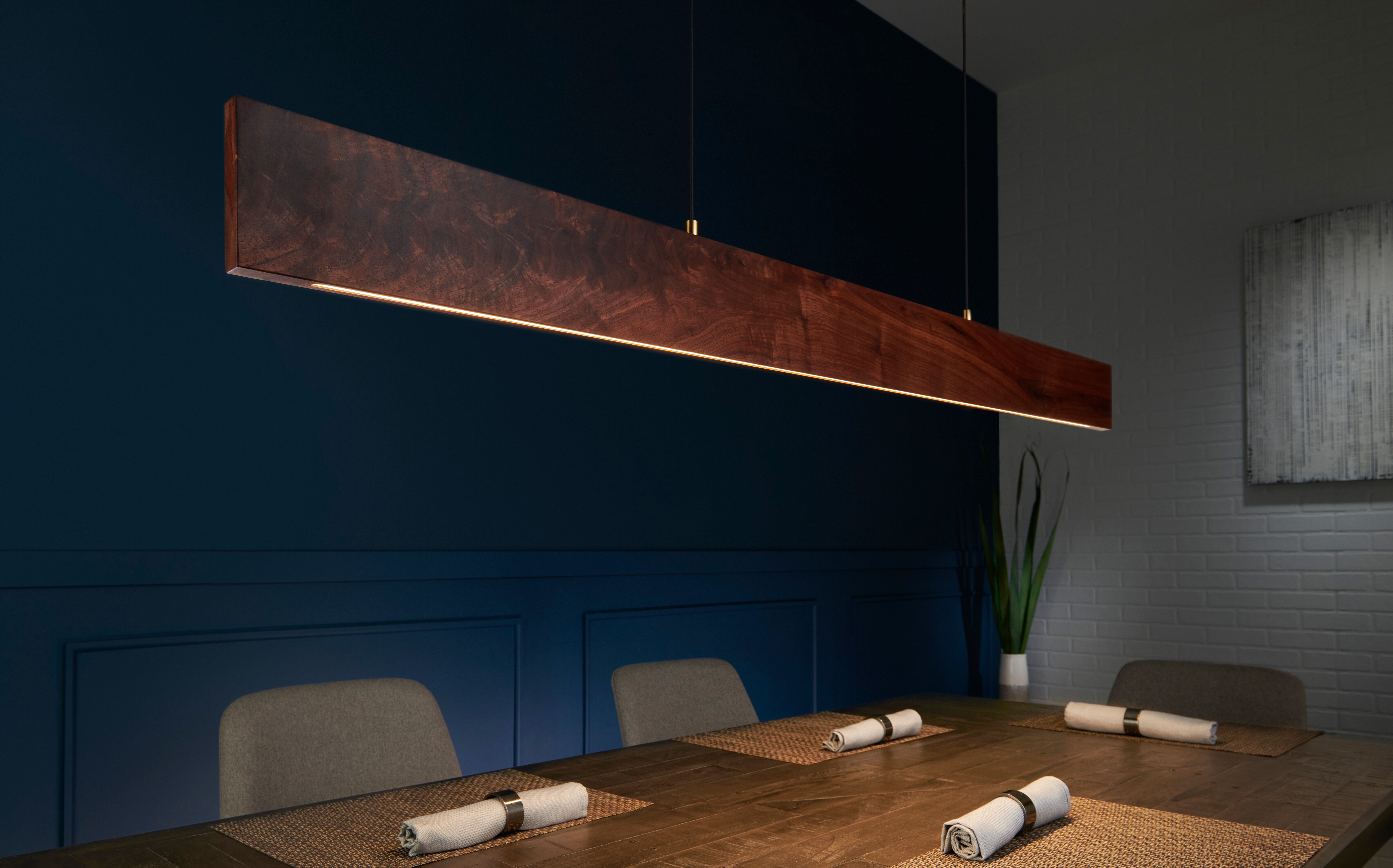 Tolv Linear Pendant - Image 2